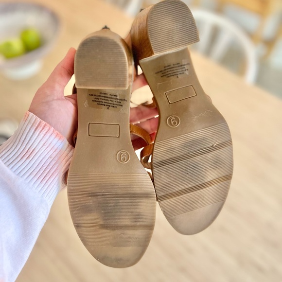 Studded brown tan leather block heels - Picture 4 of 4